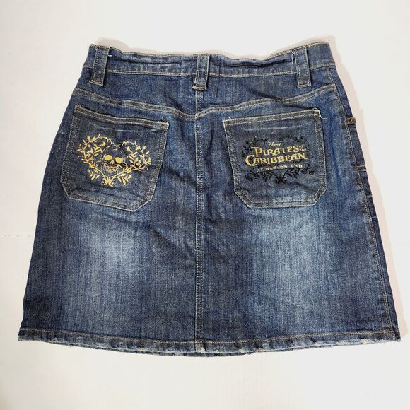 Disney Jean Denim Skirt Pirates of the Caribbean Womens Sz 10 Worlds End Graphic - Picture 2 of 9